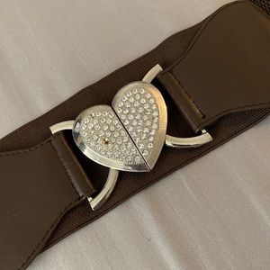 Brown elastic Belt with heart buckle. Good condition